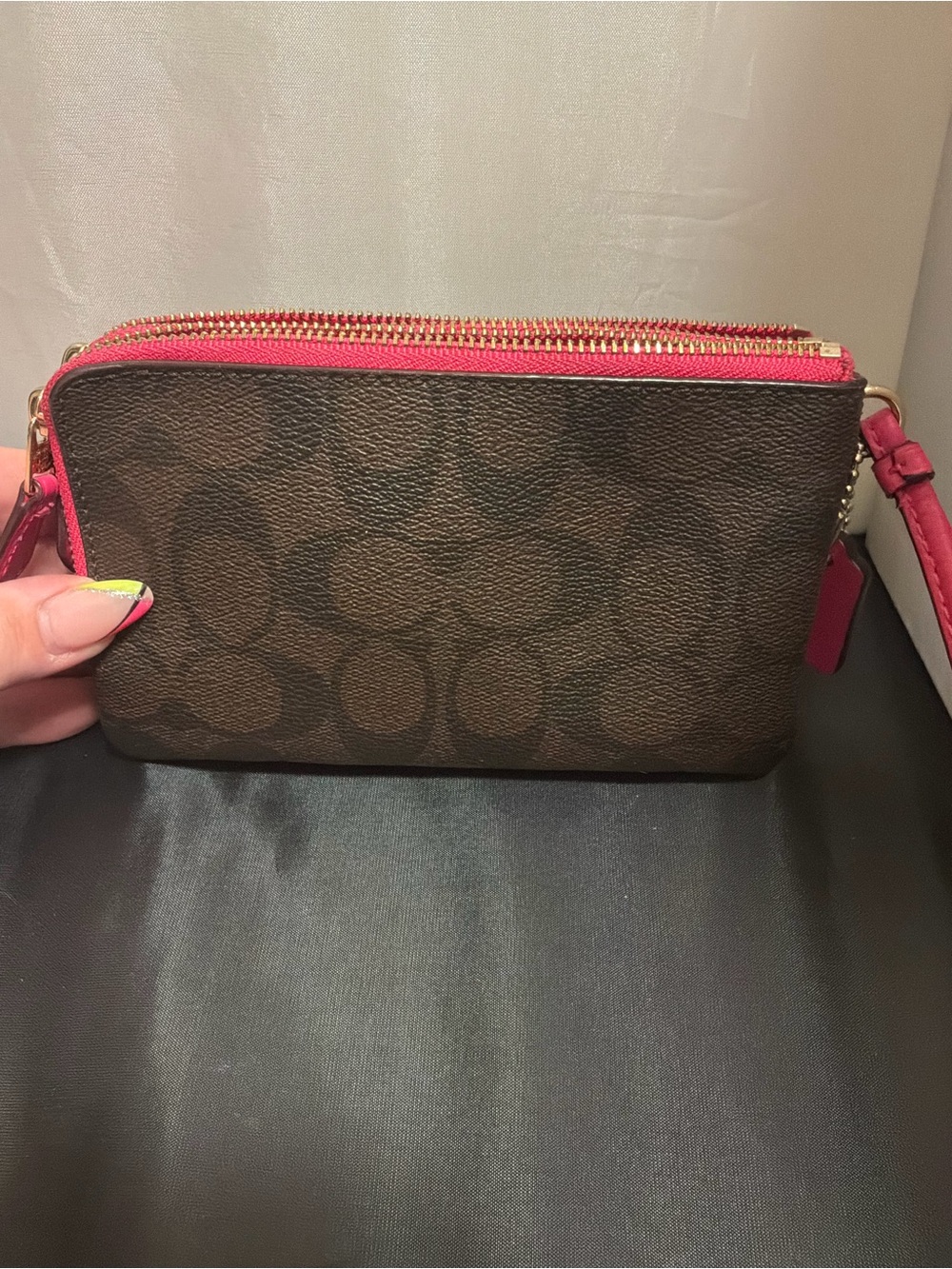 Coach Brown Signature Canvas Wristlet with Pink Trim,Double Zip - Picture 4 of 7